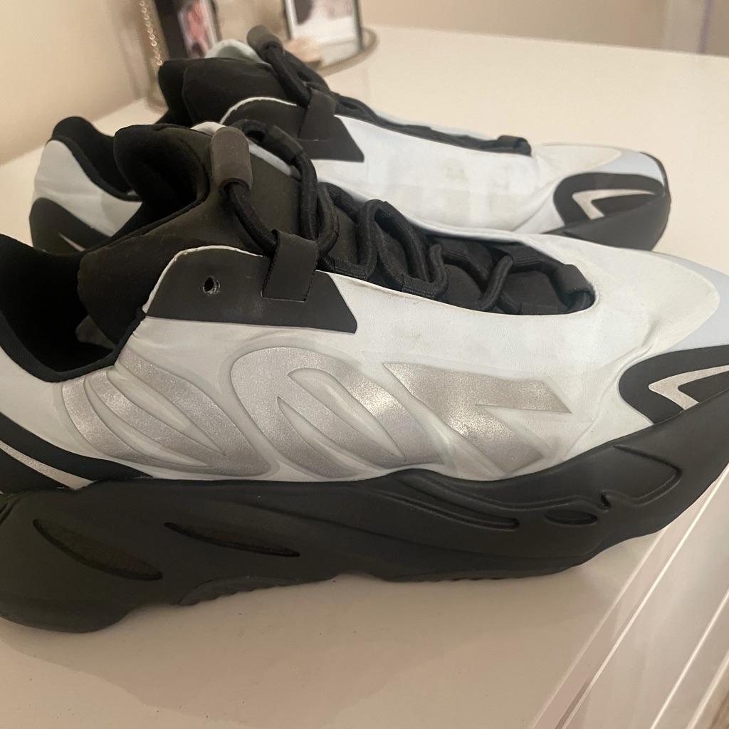 Adidas Yeezy Boost 700 Mnvn Light Blue